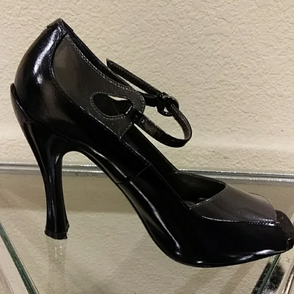 Paolo heels